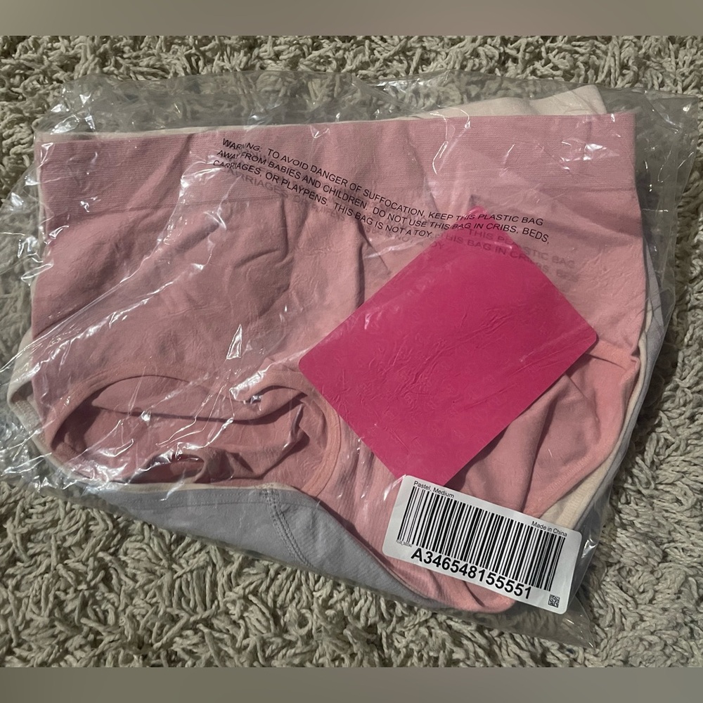 Breezies Set of 4 Seamless Cotton Brief Panties A346548 QVC NWT Medium Pastel